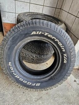 BfGoodrich All terrain 235 / 85 R16