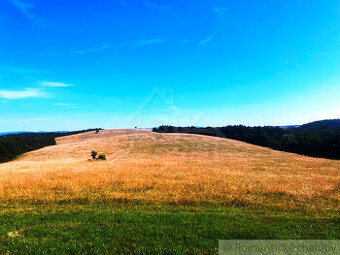 25Ha čistej prírody s lesom a budovami čaká na svojho nové