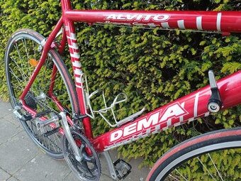 Cestný bicykel Dema Alvito
