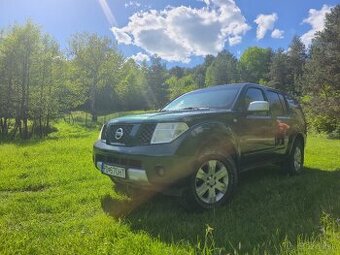 Nissan Pathfinder 2.5 rok 2006