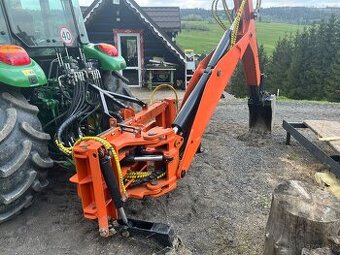 Podkop za traktor Golem Viktor