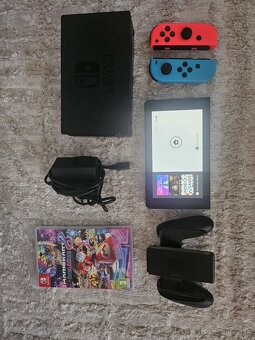 Nintendo Switch & Mariokart 8 deluxe (hra gratis)