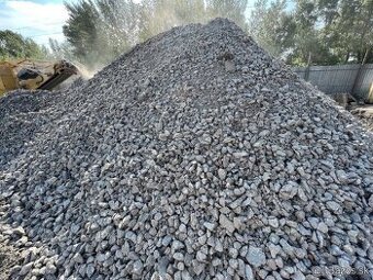kamenivo makadam betonova drva 0/63 0-63 - Senec