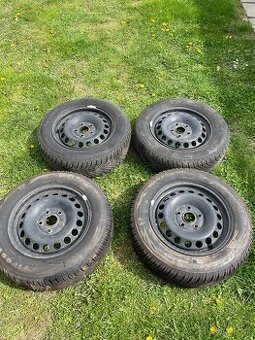 195 65 r15 Zimné gumy, plechové disky 5x112