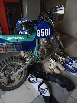 Honda 650 dominator