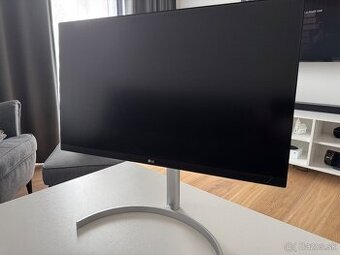 27" LG UHD 27UL850-W