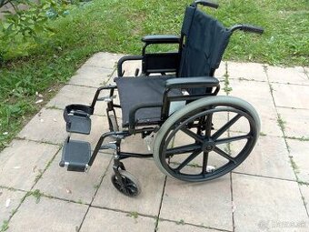 Mechanický invalidný vozík