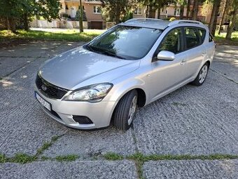 Kia ceed SW 1,6CRDi 85kw r.v.2010