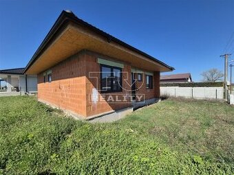 NOVÁ CENA  Na predaj 4i novostavba v obci Veľká Dolina,...