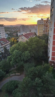 PREDAJ ODLOŽENÝ-neakt (4izbový byt na Kramároch,Bratisla)va