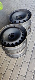 Predám oceľové disky Renault 4x100 r 15
