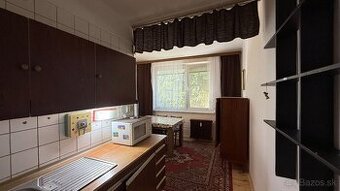 Ponúkam Vám na predaj 3 izbový byt vo výbornej lokalite. - 1