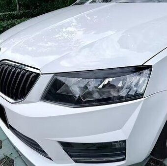 MRAČÍTKA PŘEDNÍCH SVĚTEL Škoda Octavia 3