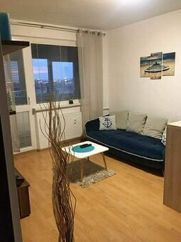 Rezervovany zrekonštruovaný 2 izb. byt, 2x LOGGIA Trieda SNP