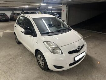 Predám Tyota Yaris 1.0 5D