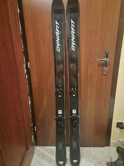 Dynafit blacklight 95 dĺ. 165cm+DynafitSTrot.14 pásy orig.