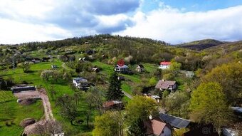 Na predaj murovaná, trojpodlažná chata na Zemplínskej Šírave