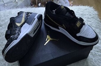 Air Jordan Legacy 312 Low / čisto nové EUR 42,5"