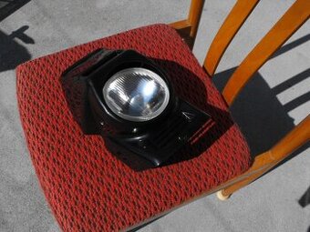 Predám predne svetlo na manet korado.