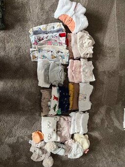 Krabica oblečenia pre dievčatko