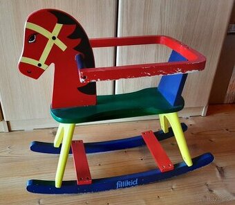 Detský hojdací drevený farebný koník Fillikid