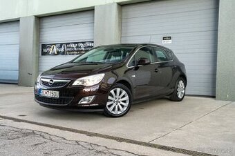 Opel Astra 1.4T 103kw M6, SR - 1.majitel