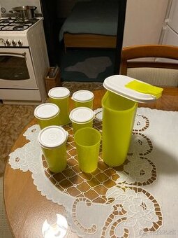 Tupperware komvica a 6 poharov