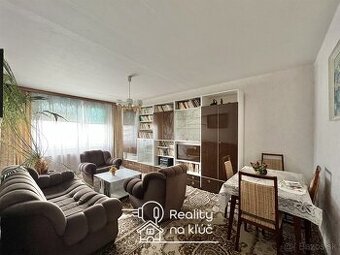 Na predaj 4-izbový byt s dvoma balkónmi na Nábrežnej ulici v