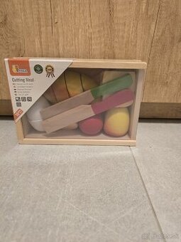 Predám detské hračky ovocie drevené na krájanie