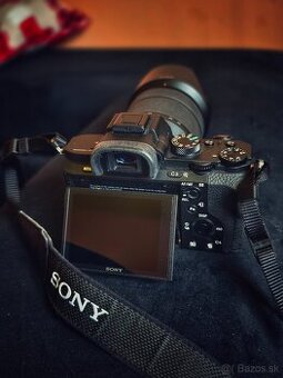 Fotoaparát Sony Alpha A7 II Objektív Sony FE 28–70 mm OSS