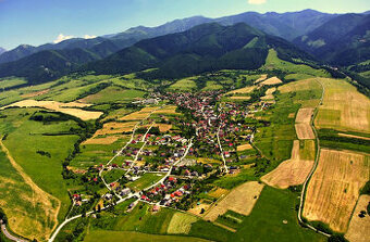 EXKLUZÍVNE Slnečný stavebný pozemok 593 m2, krásna lok - 1