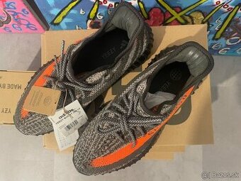 Yeezy 350 v2 Carbon Beluga velkosť 42