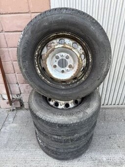Letne uzitkove pneumatiky 215/70 R15C na diskoch 5x118
