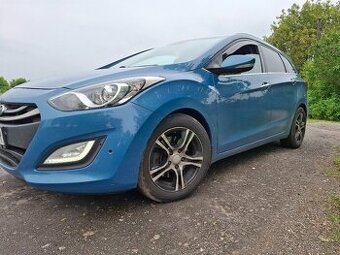 Hyundai i30 1.6i CRDI 94kw r.2013