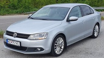 Volkswagen Jetta 2,0 TDI Highline manuál