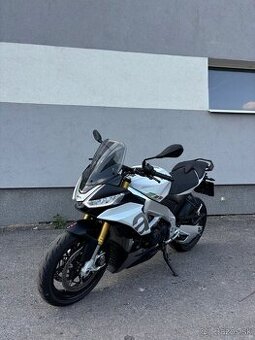 Aprilia tuono v4 1100