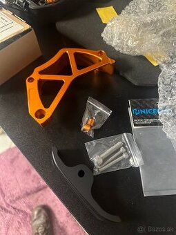 Kryt prednej rozety a senzoru ktm 790 890 norden 901