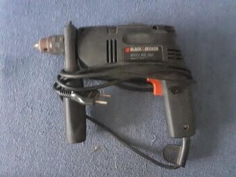 Vŕtačka s priklepom Black & Decker 400 wattov