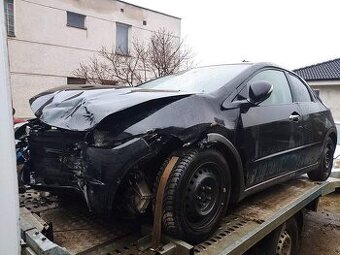 Rozpredam honda civic 2008 2,2ctdi