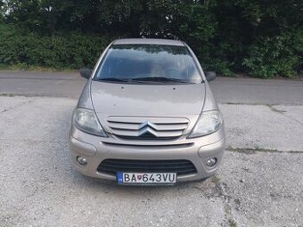 Citroën C3 r. 2009 54kW šedá metalíza