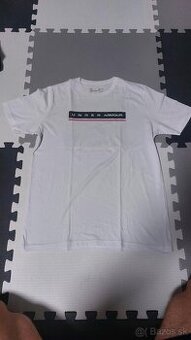 tričko Under Armour biele (M)