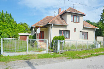 Predaj - rodinný dom - Hostie