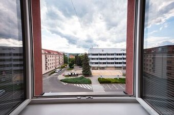 3-izbový byt priamo na námestí v meste Zvolen