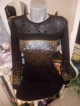 Čierno zlaté dlhšie tričko/ šaty s čipkou a kamienkami M