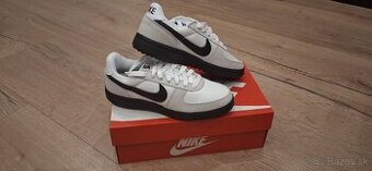 Tenisky nike nove 35,5 velk. VD 23 cm