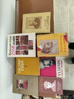 Rôzne knihy o Leninovi a ZSSR