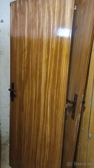 Darujem dvere 70 L a P