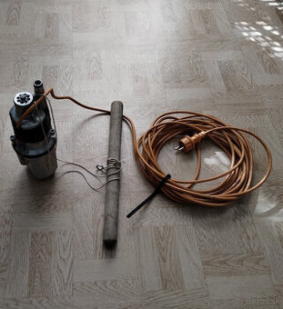 Ponorné čerpadlo na vodu TESCO PWP 28013