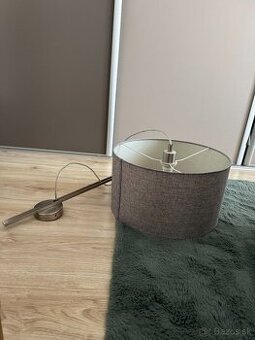 Sivé závesné svietidlo s textilným tienidlom