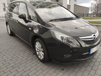 opel zafira 2.0tdci 121kw.7 mist.navi.xenon.pdc.